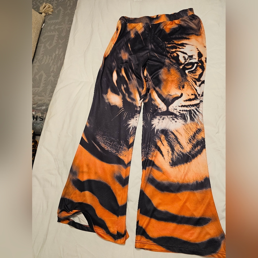 SHEIN Curve Animal Print Pants